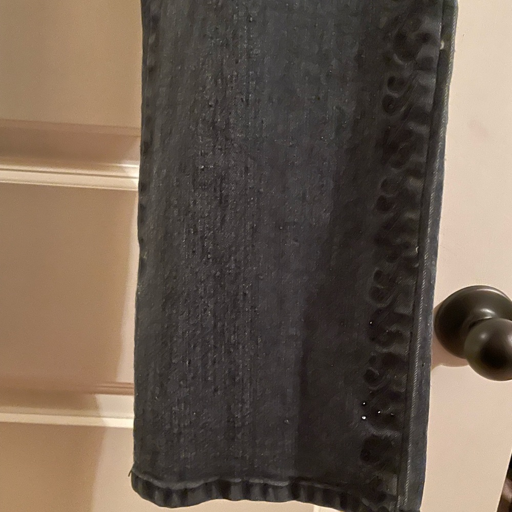 ROZ & ALI Black Bootcut Mid Rise
Stretchy Jeans W sequins/embroidery
Petite 12 - Picture 12 of 14